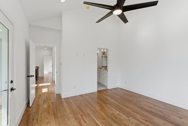 Building Photo - Stunning 4 bedroom East Nashville New Construction