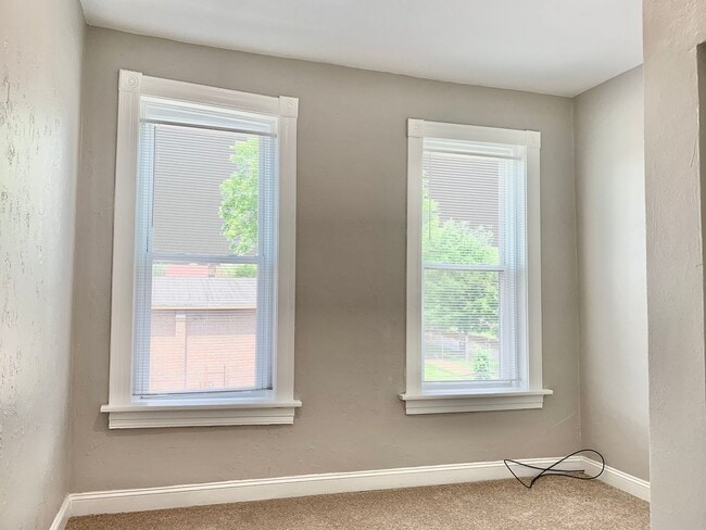 Building Photo - Winnebago Wonder: Spacious Living with Charm & Comfort!