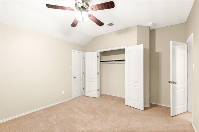 Building Photo - 506 Bluehaw Dr