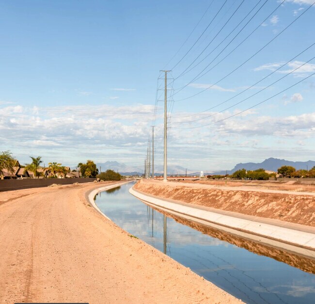 Building Photo - 3813 E Wyatt Way