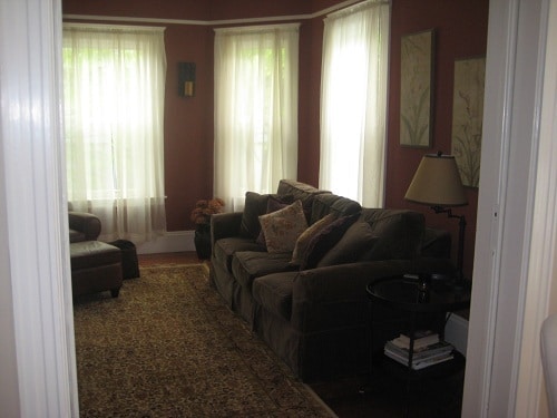 living room - 48 Banks St