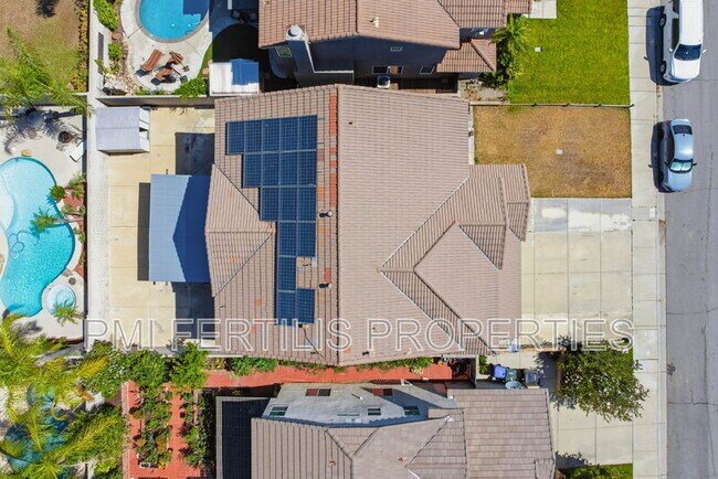 Building Photo - 7167 Elsa Ct
