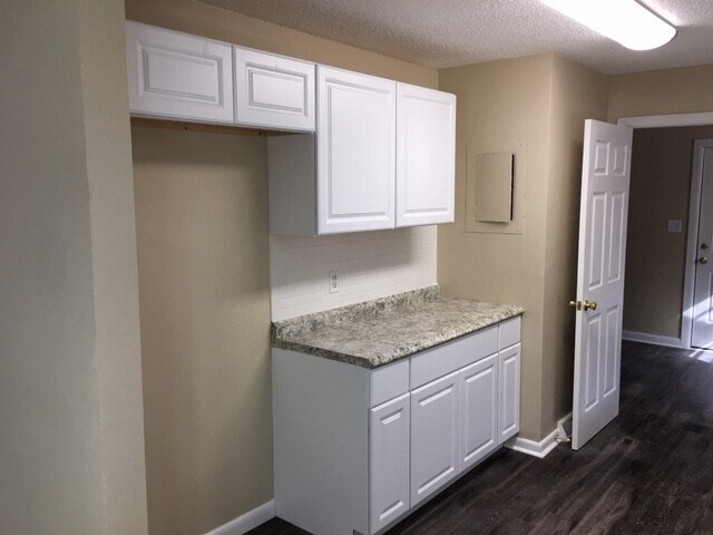 Building Photo - 3-Bedroom Home with Modern Touches