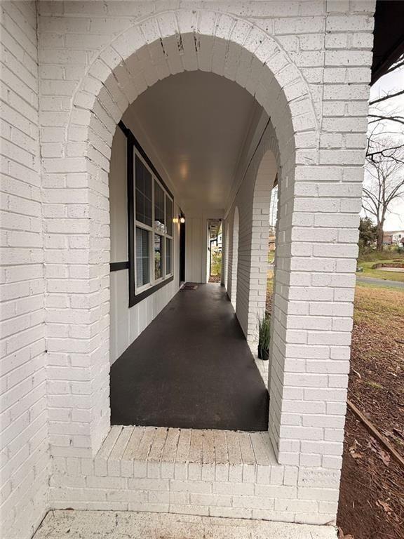 Building Photo - 1055 Pinecrest Dr