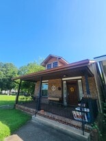 Building Photo - 3006 Idlewood Ave