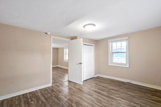 Building Photo - 109 Chapel St