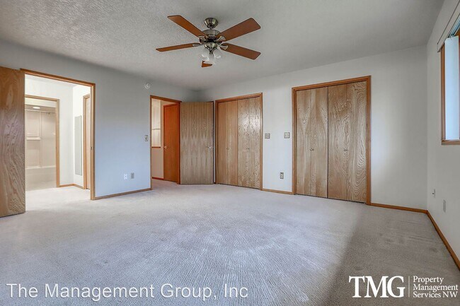 Building Photo - 2 br, 2.5 bath House - 13818 NW 10th Court #A