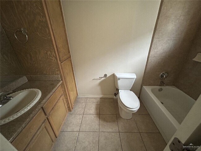 Building Photo - 13 South Dr