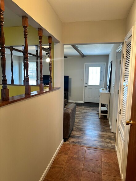 Building Photo - 111 Fornum Dr