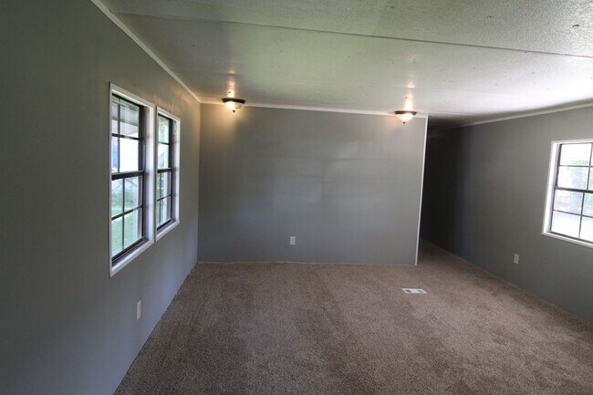 Building Photo - 8433 Pin Oak Rd