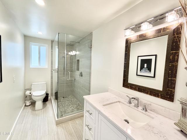 Building Photo - 113 Los Robles St