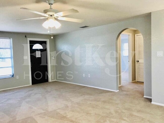 Building Photo - 654 Hartford Dr NW