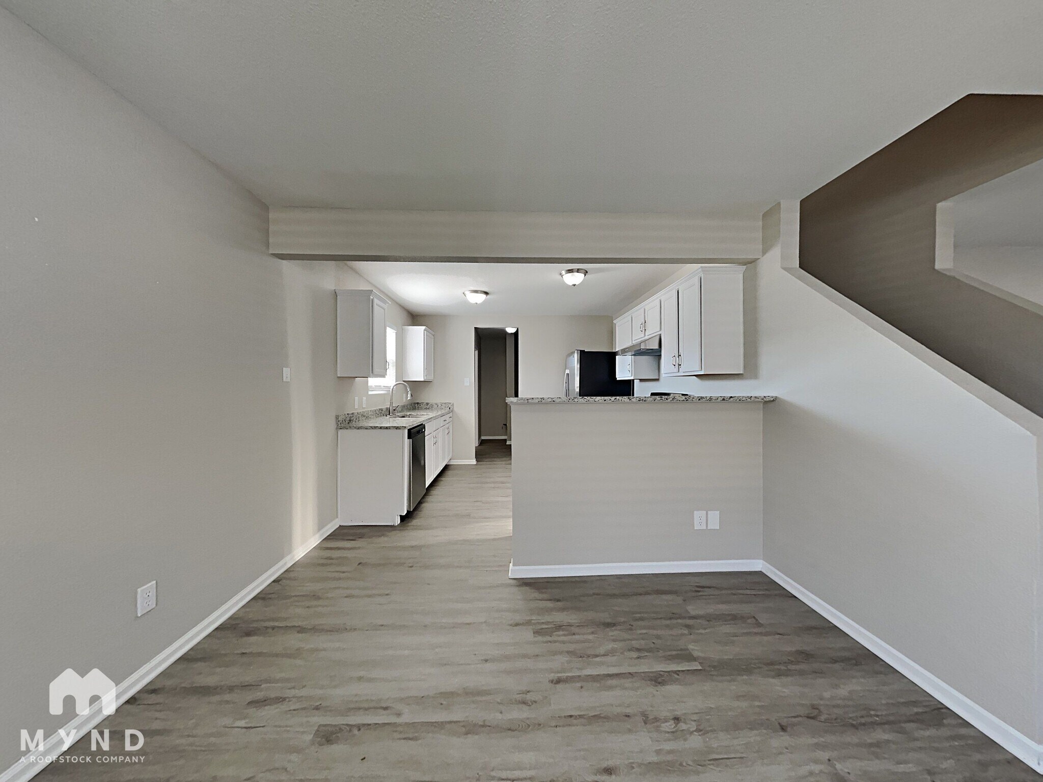 Building Photo - 3117 W Meadowbend Dr