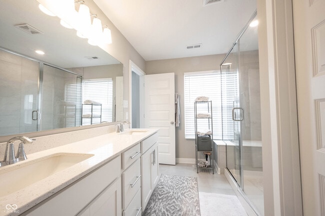 Building Photo - 13820 Tender Dr