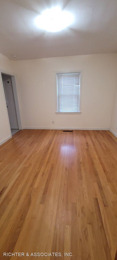 Building Photo - 3 br, 2 bath House - 137 S TOMPKINS