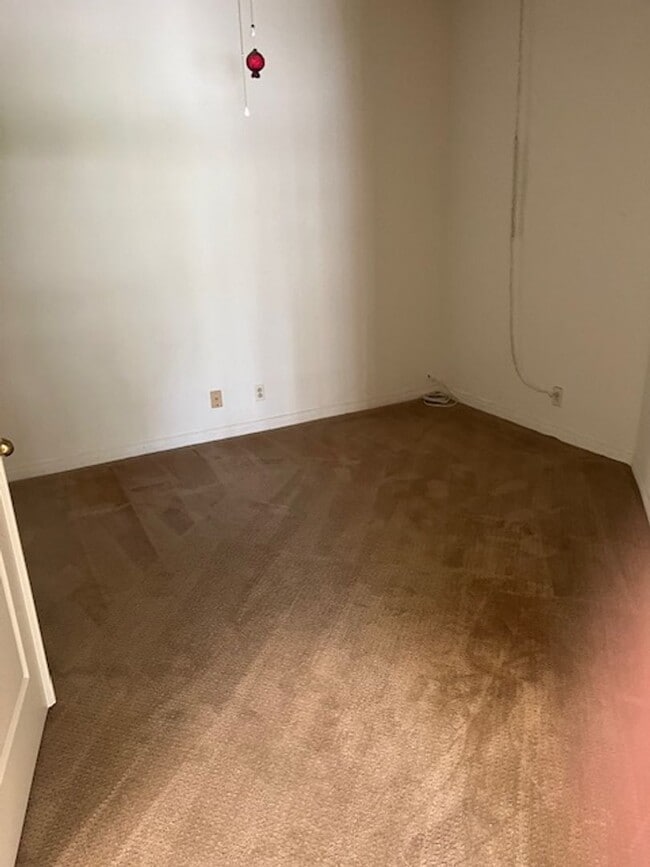 Building Photo - New Flooring and Paint on the way