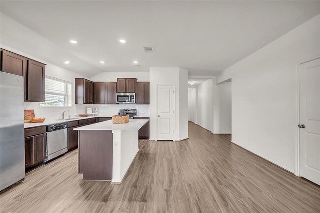 Building Photo - 119 Esparza Dr