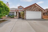 Building Photo - 7817 Sunrose Dr NW