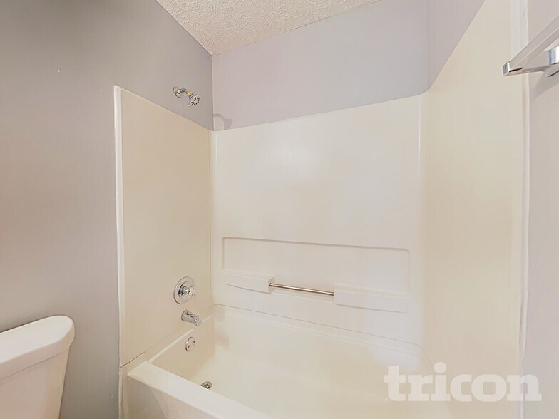 Building Photo - 7068 Grinder Ct