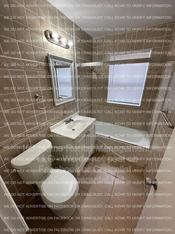 Building Photo - 3416 S Overton Ave