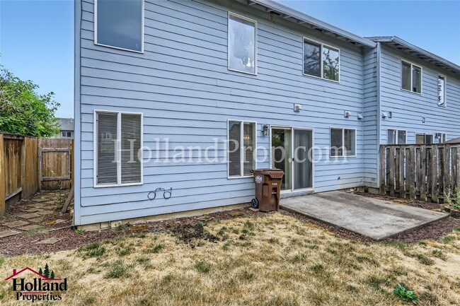 Building Photo - 3143-3145 NE 13th Pl