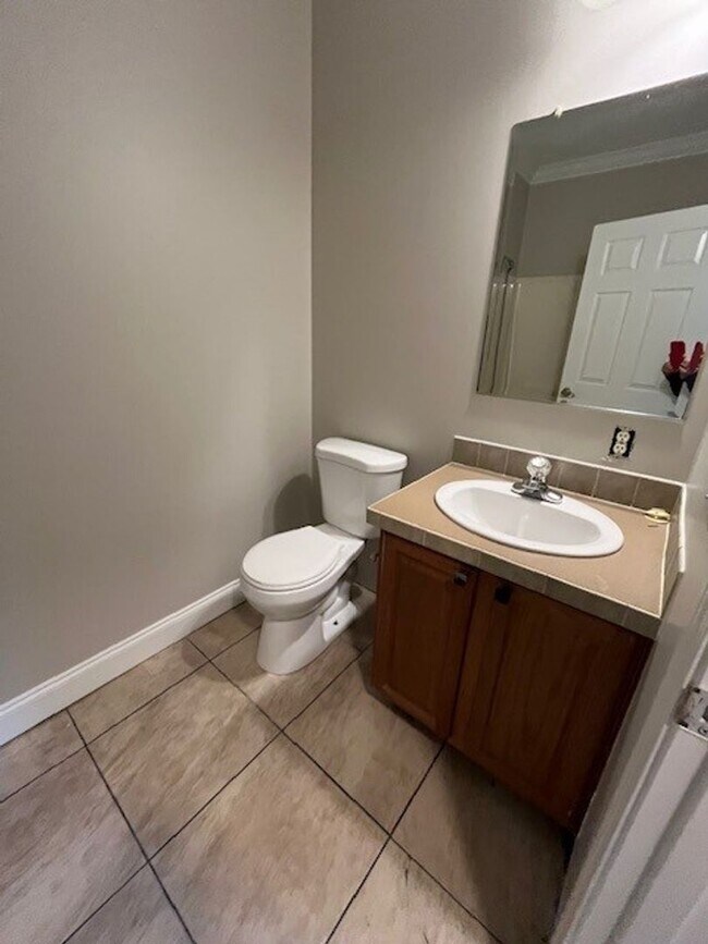 Building Photo - Charming 3-bedroom, 2-bathroom home located in the delightful community of Castle Hayne