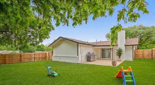 Building Photo - 9006 Lodge Ct
