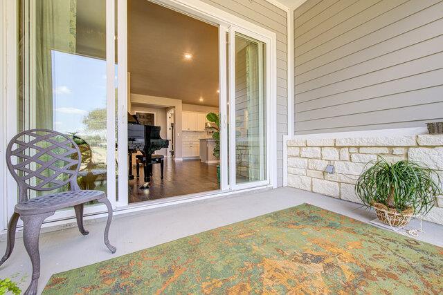 Building Photo - 108 Charming Redbud Ln