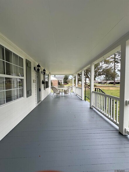 Building Photo - 376 Croydon Ave