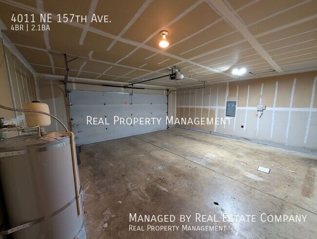 Building Photo - 4011 NE 157th Ave