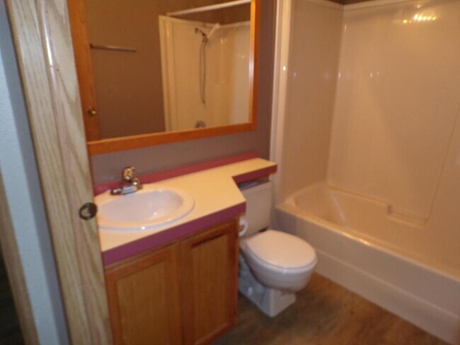 Building Photo - 4590 US-20