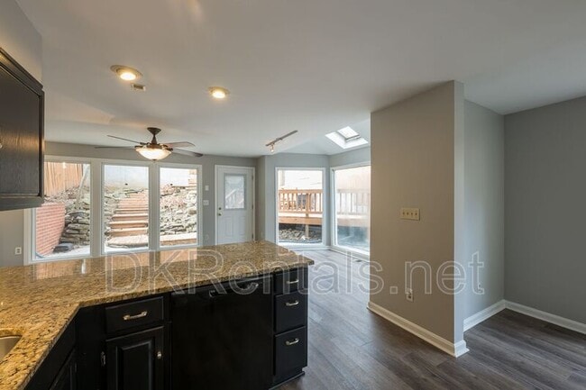 Building Photo - 876 Argonne Ave NE