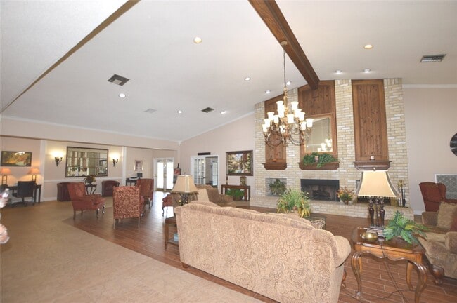 Building Photo - 703 Flower Field Ct