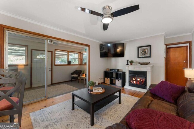 Building Photo - 5122 Lavista Rd