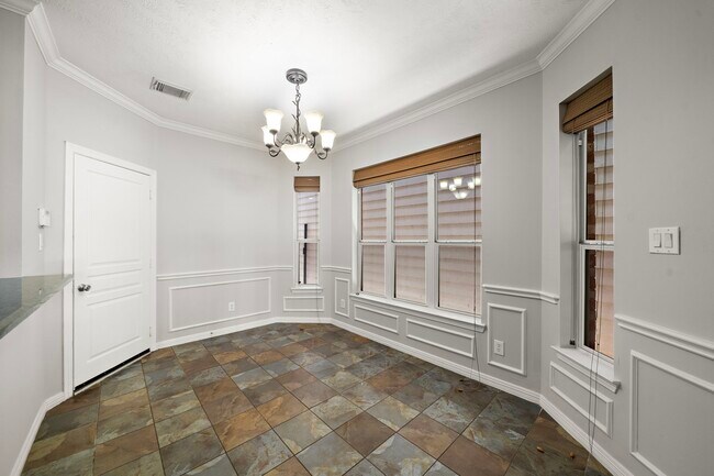Building Photo - 1517 Asbury St