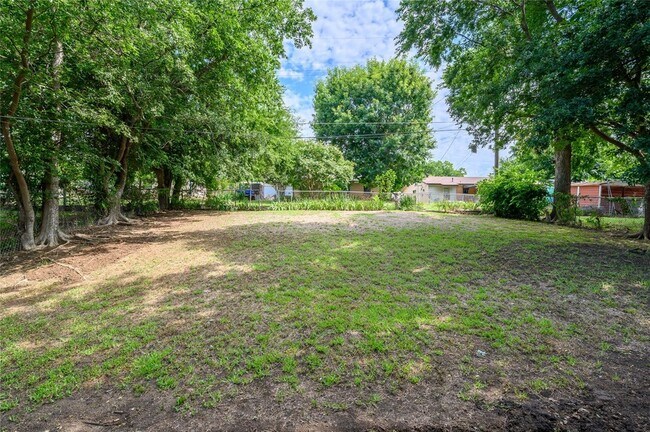 Building Photo - 157 Bob White Rd