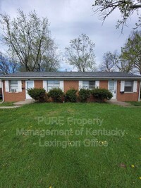 Building Photo - 627 Silverleaf Dr