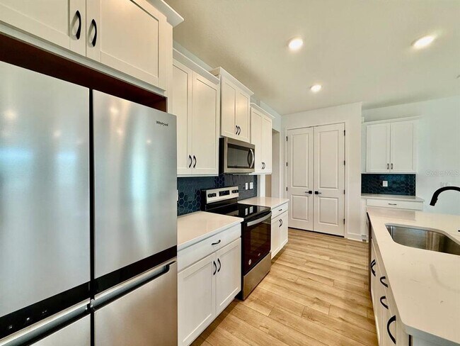 Building Photo - 2031 Wild Heron Ct