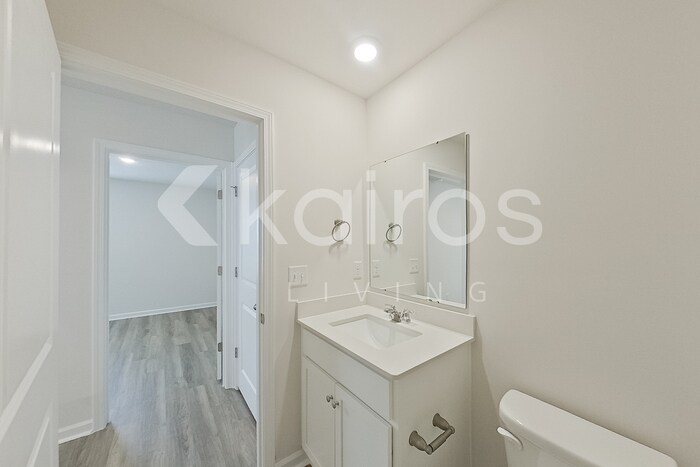 Building Photo - 131 Overstreet Way