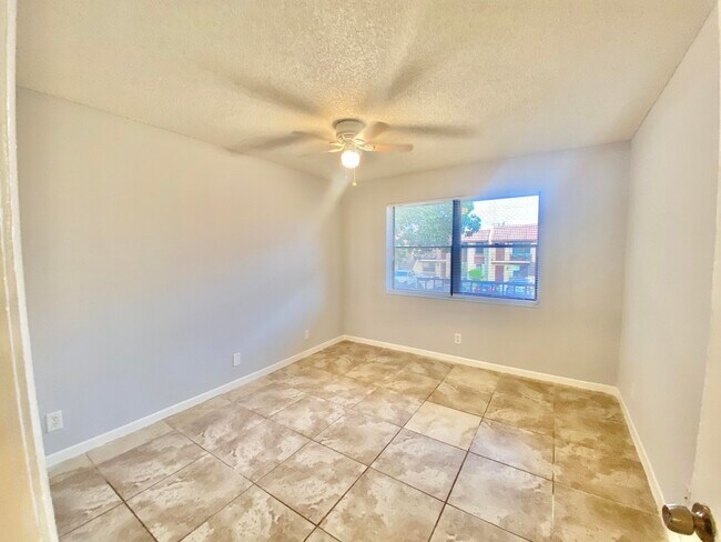 Building Photo - 5975 Forest Hill Blvd