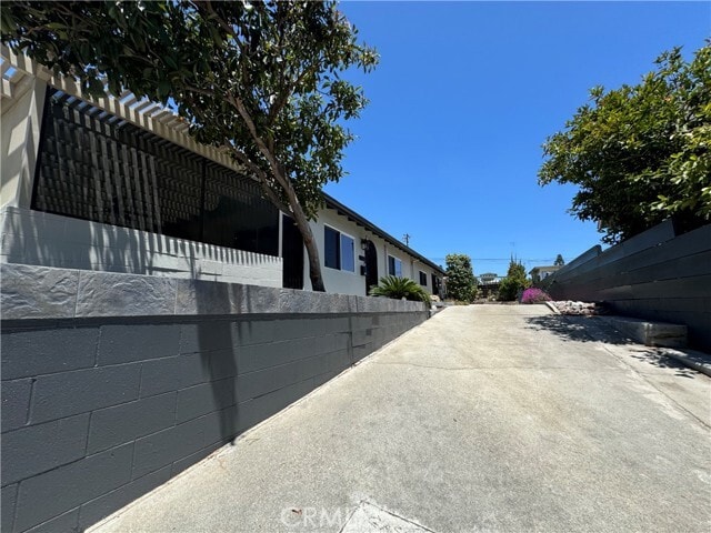 Building Photo - 2022 Dawson Ave