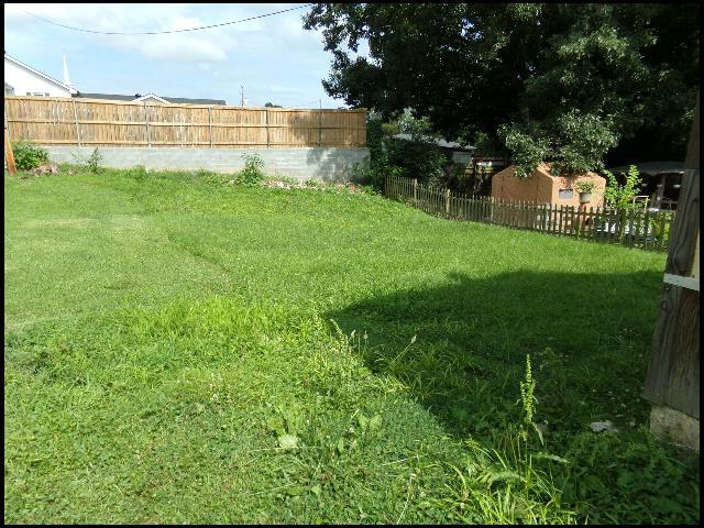 Building Photo - 3405 Malloy St