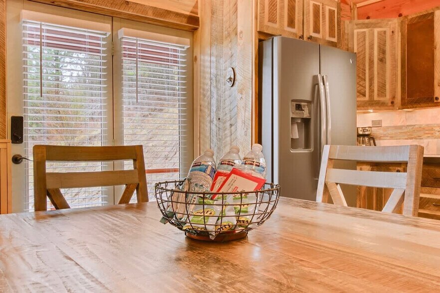 Building Photo - 96 Shilo Dr