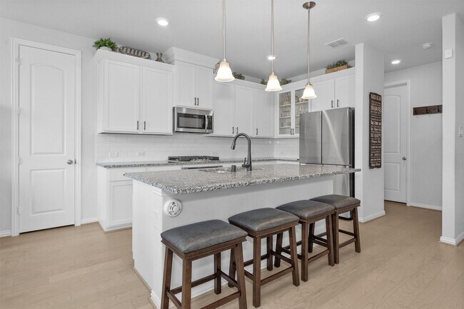 Building Photo - 2714 Sellers Island Dr