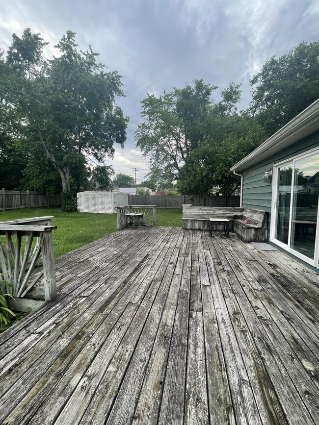 Building Photo - 7812 Swails St