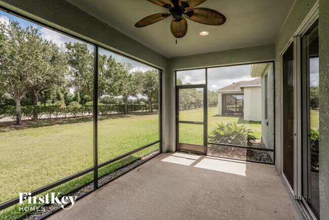 Building Photo - 12924 24th Ct E