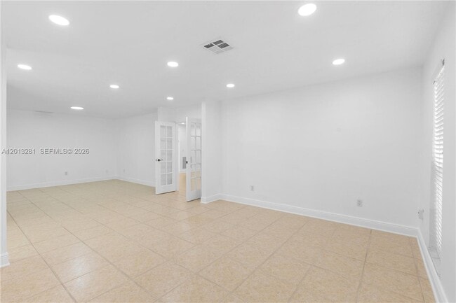 Building Photo - 5770 SW 55th St