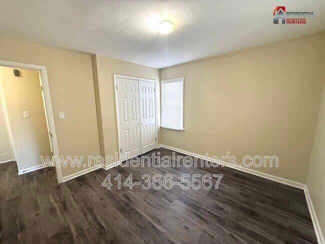 Building Photo - 4703 N 45th St