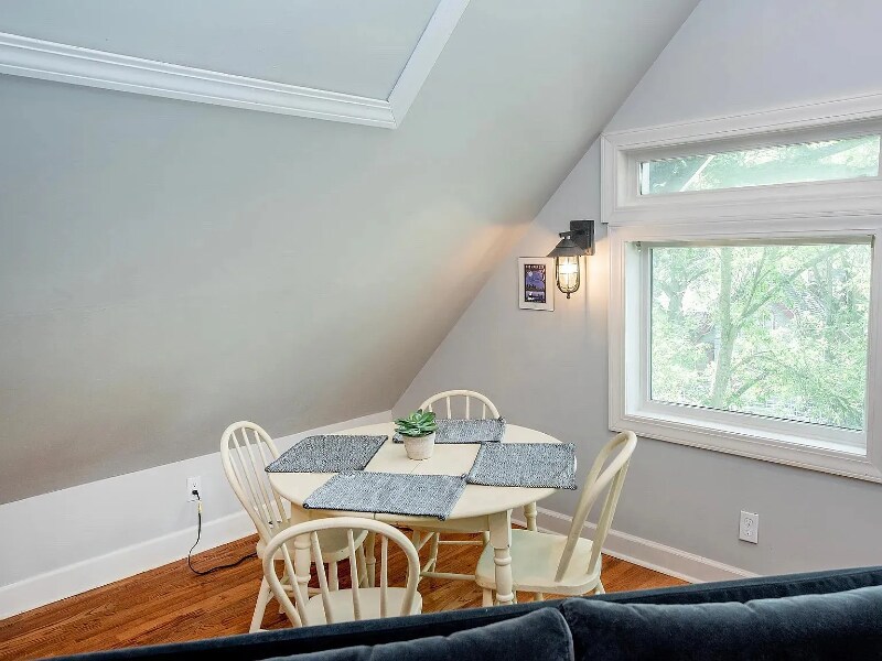 Building Photo - 607 Lincoln Ave