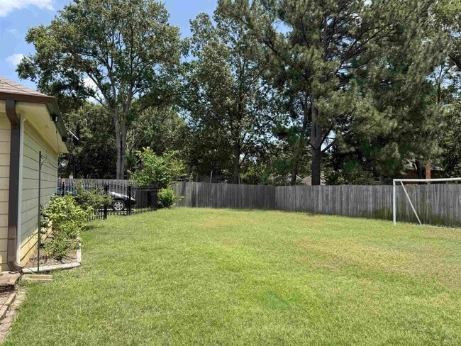 Building Photo - 7881 Elm Leaf Dr